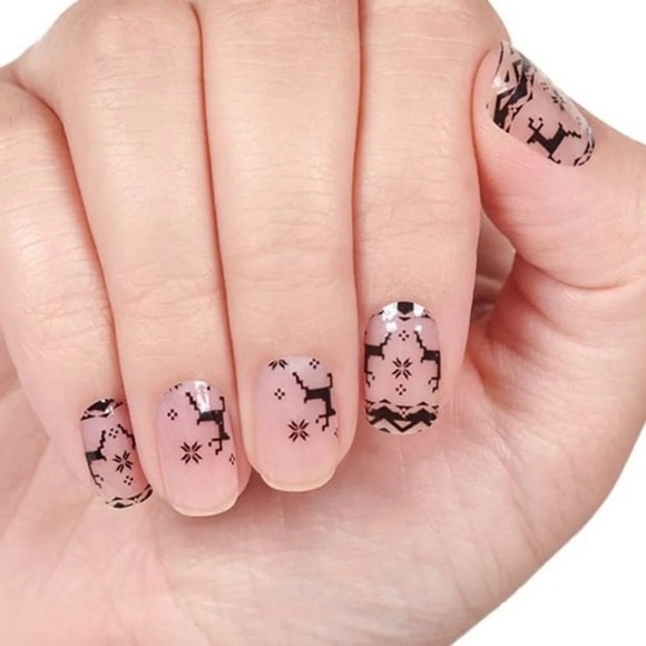 Color street - Picture 5 of 5